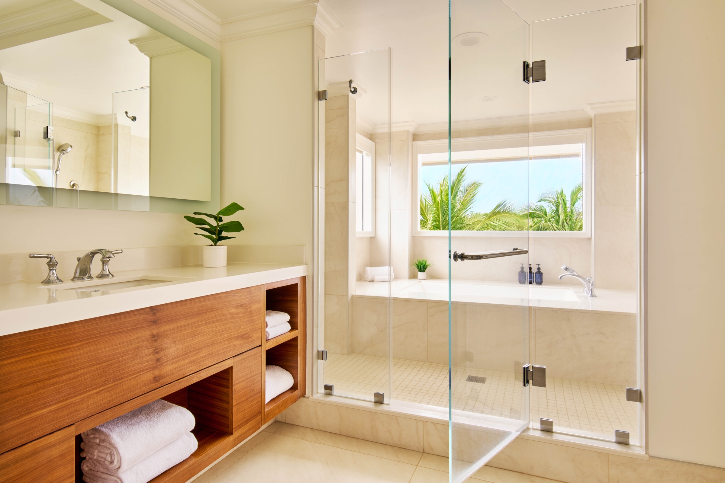 Honuaʻula Suite Bathroom, website