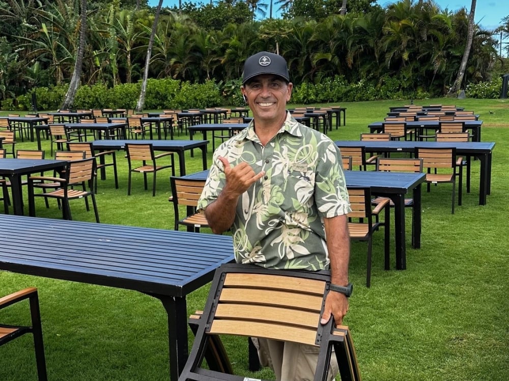 aloha friday banquets team member