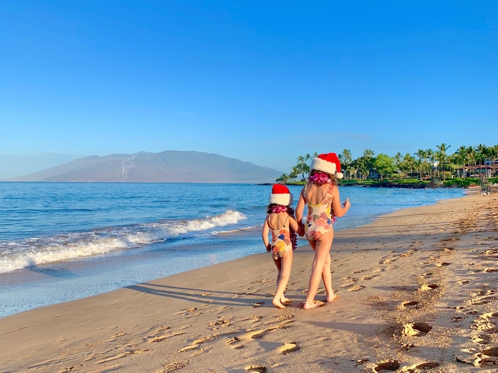 keiki on beach christmas