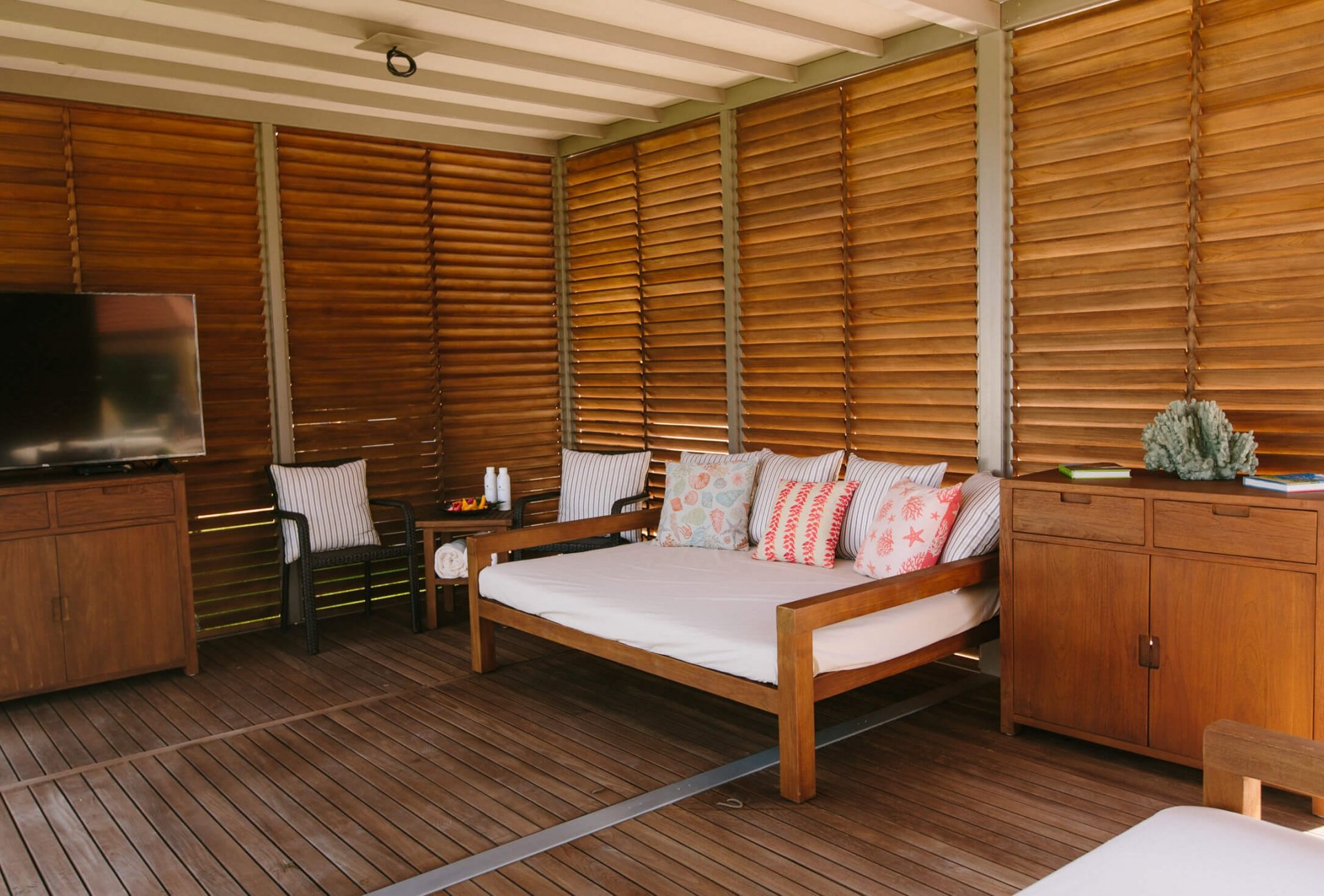 Interior_Slider-2bedrooms - Hotel Cabana