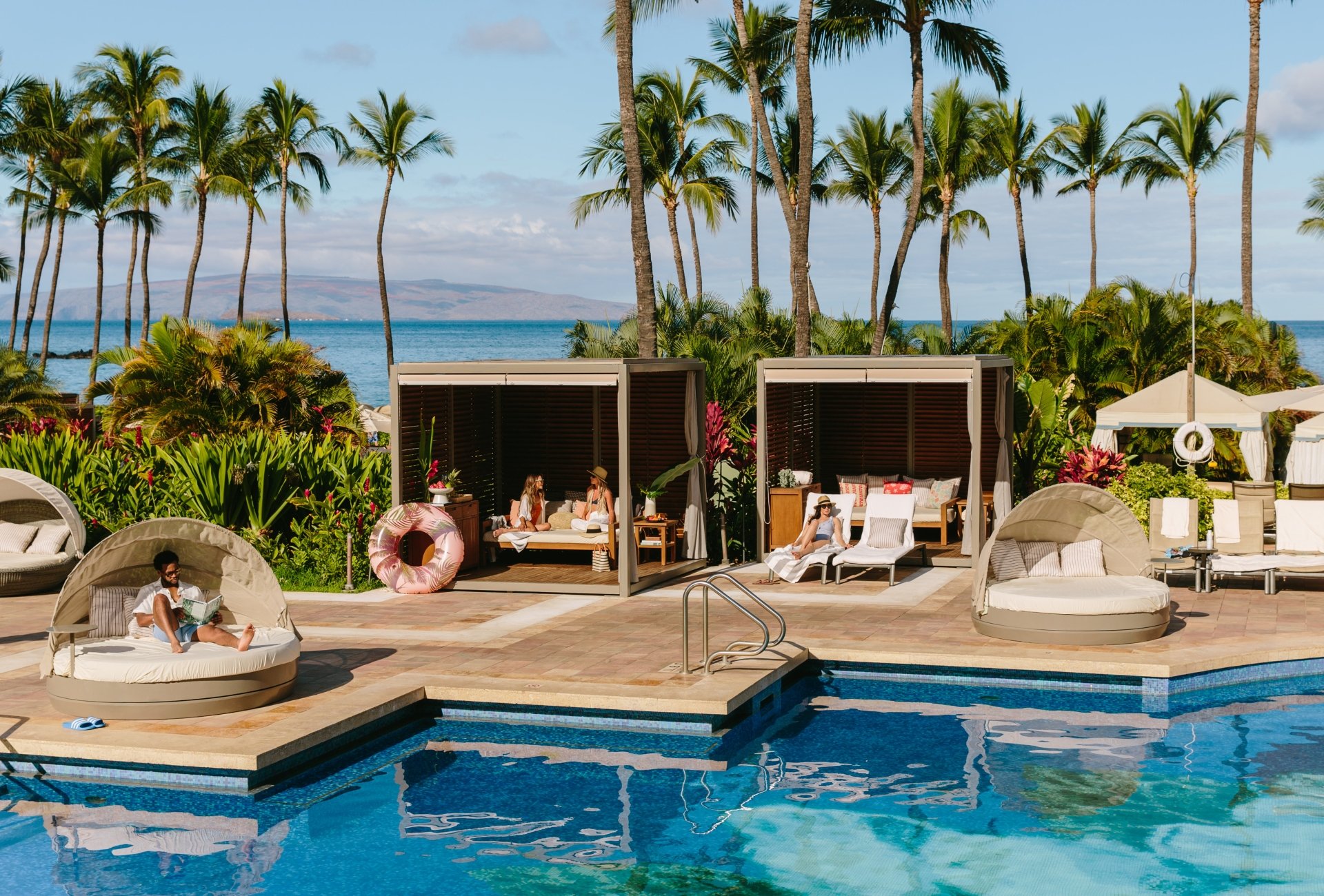 hibiscus pool